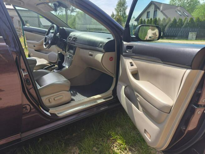 Toyota Avensis 2008r. 2,0 Benzyna 147KM Klima Skóry Navi AluFelgi