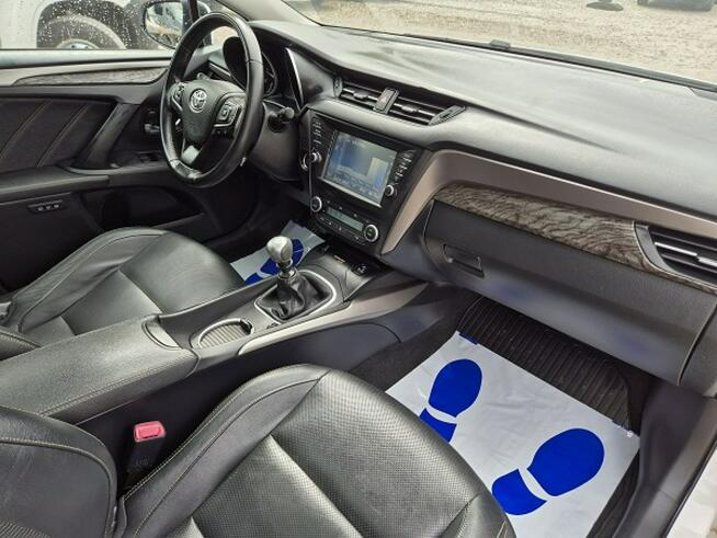 Toyota Avensis Panorama* Skóra* Navi*Super stan