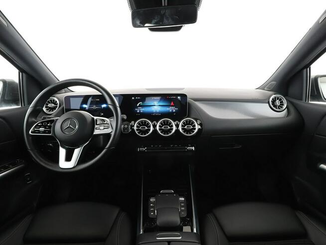 Mercedes B 180 automat półskóra navi kamera grzane fotele LED