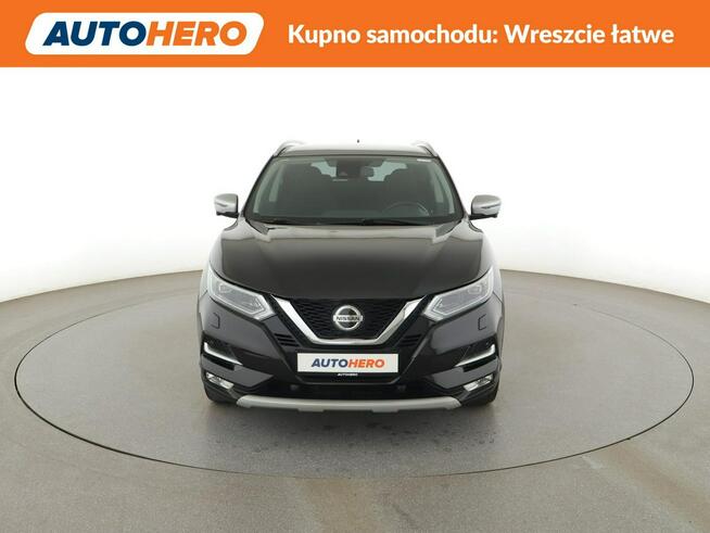 Nissan Qashqai full LED navi klima auto panorama kamery 360 grzane fotele asystenci