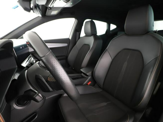 Cupra Formentor automat full LED virtual cocpit klima auto navi czujniki parkowania
