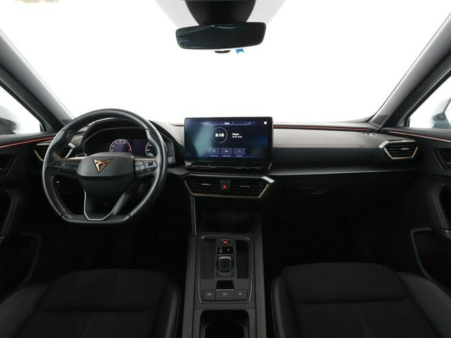 Cupra Formentor automat full LED virtual cocpit klima auto navi czujniki parkowania