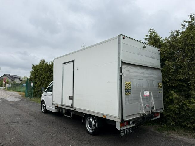 Volkswagen Transporter Kontener Winda Automat 8 palet ponad 4,2 metra długości