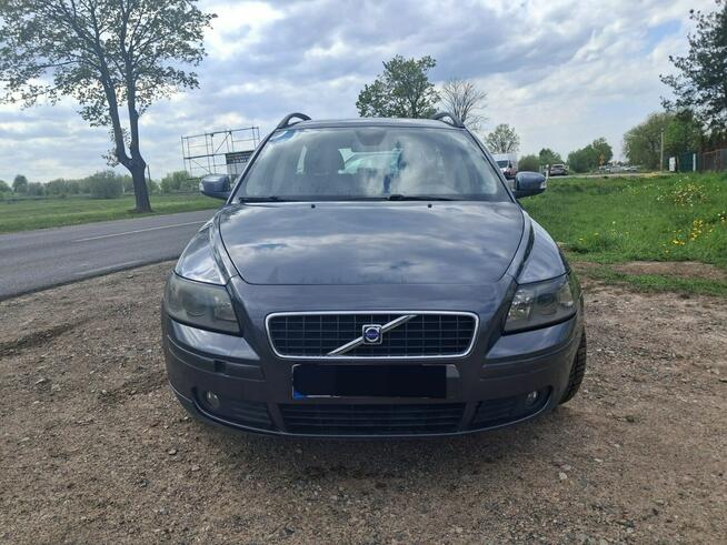 Volvo V50 2.0 diesel kombi HAK na alusach Tanie Auta Fasty Knyszyńska 49