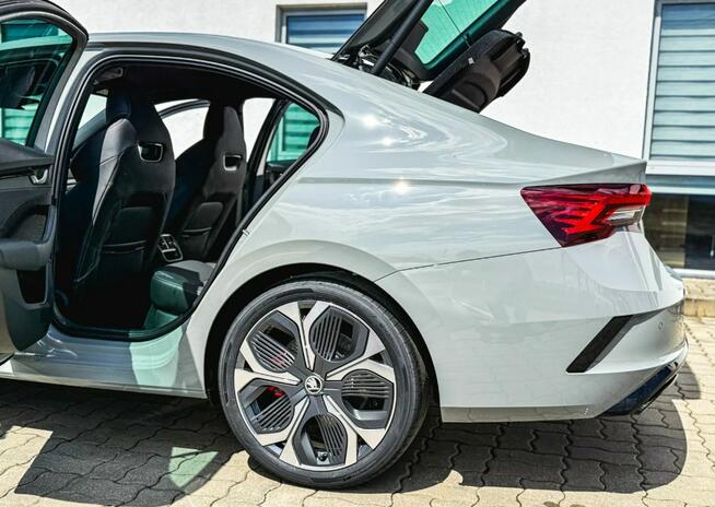 Škoda Octavia RS 2.0 TSI (265KM) ! Rocznik 2026 Bogata wersja! Wysoki rabat !!