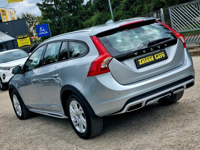 Volvo V60 Cross Country LED Xenon Serwis Navi Parktronic Kamera Climatronic BLIS Gwarancja!