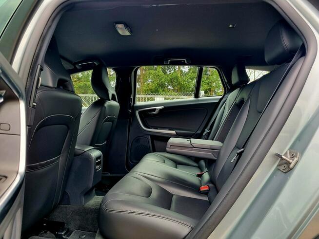 Volvo V60 Cross Country LED Xenon Serwis Navi Parktronic Kamera Climatronic BLIS Gwarancja!