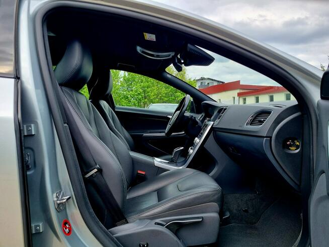 Volvo V60 Cross Country LED Xenon Serwis Navi Parktronic Kamera Climatronic BLIS Gwarancja!