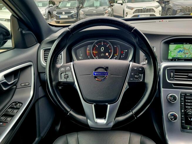 Volvo V60 Cross Country LED Xenon Serwis Navi Parktronic Kamera Climatronic BLIS Gwarancja!