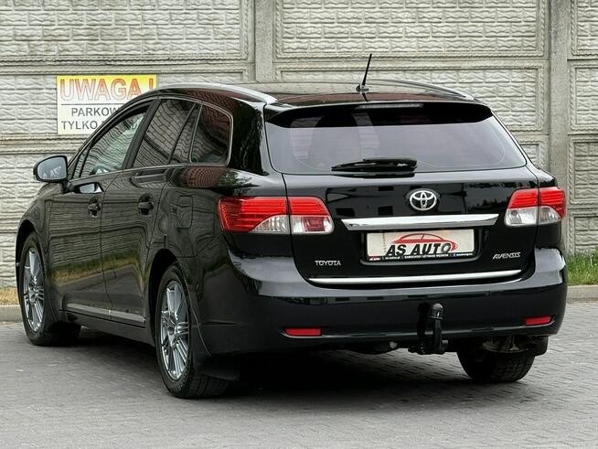 Toyota Avensis 1,8VVTi 147KM Executive/Navi/Skóra/Alufelgi/Kamera/Ledy/SerwisASO