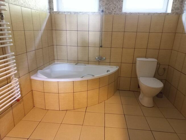 Przestrzenny dom w centrum Żywca z widokiem na góry