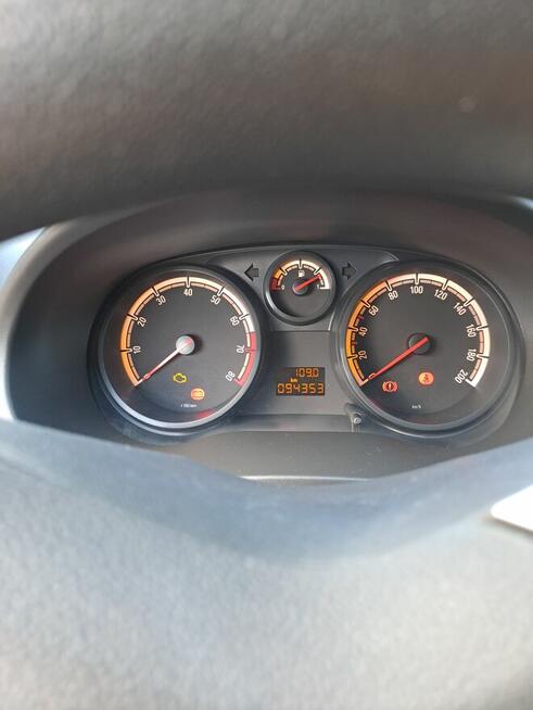 Sprzedam OPEL Corsa. 2013r 98000km.