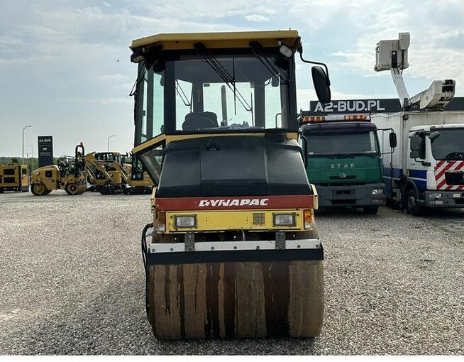 WALEC DROGOWY DYNAPAC CC232HF
