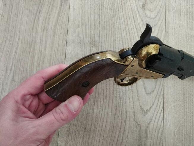 BROŃ CZARNOPROCHOWA PIETTA 1858 REMINGTON NEW MODEL ARMY LC
