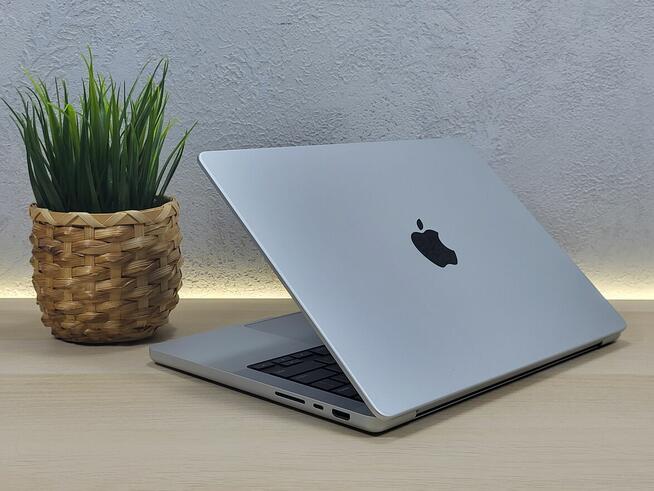 MacBook Pro 14 A2992, 2 lata gwarancji