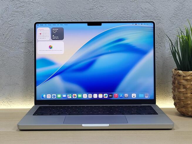 MacBook Pro 14 A2992, 2 lata gwarancji