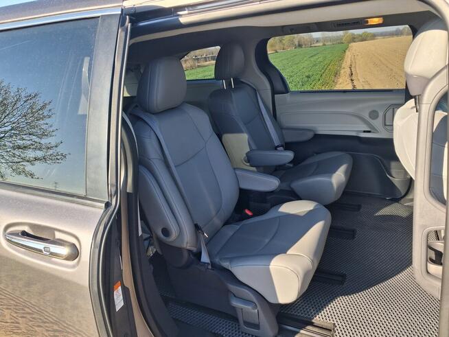 Toyota Sienna 2021 hybrid
