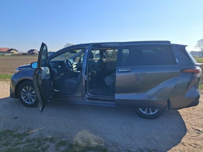 Toyota Sienna 2021 hybrid
