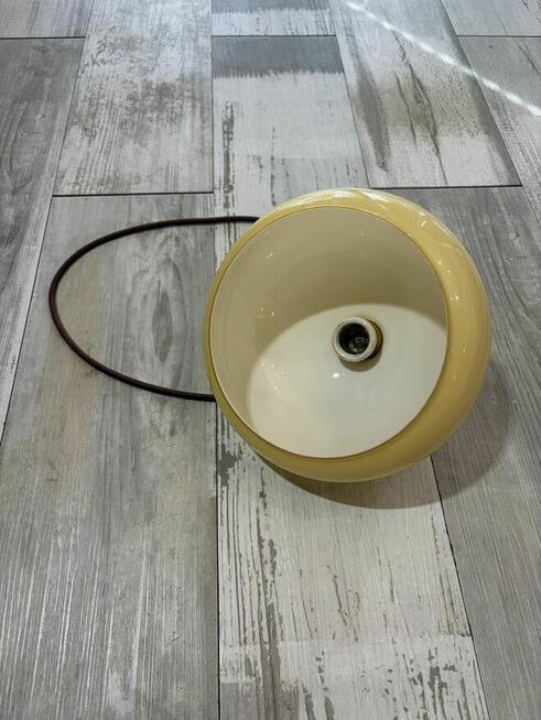 Lampa wisząca z kloszem typu beret