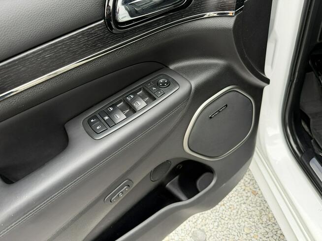 Jeep Grand Cherokee Summit, Panorama, Kamera, Podgrzewane fotele kierownica, Wentylowane