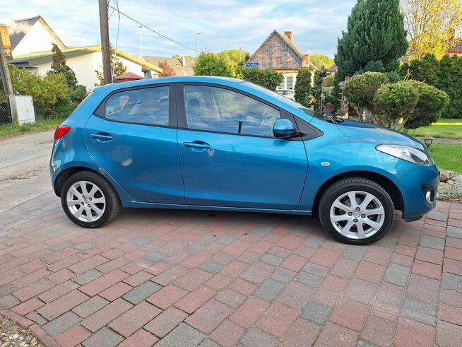 Mazda 2 Klimatyzacja Serwisowany Garażowany Stan Bardzo Dobry