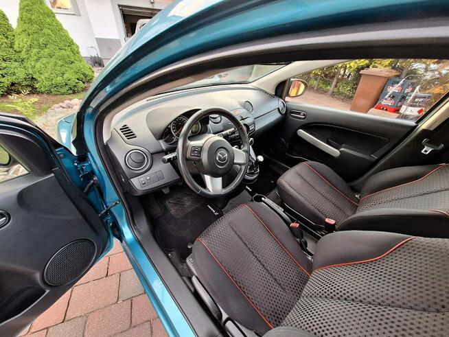 Mazda 2 Klimatyzacja Serwisowany Garażowany Stan Bardzo Dobry