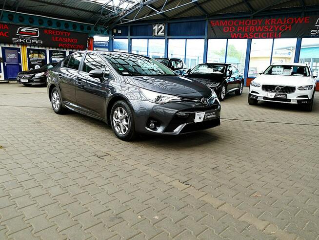 Toyota Avensis 1,8i 16V Led Serwisowany w ASO GWARANCJA I-wł Krajowy Bezwypadkowy