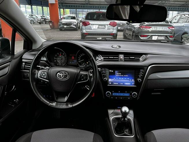 Toyota Avensis 1,8i 16V Led Serwisowany w ASO GWARANCJA I-wł Krajowy Bezwypadkowy