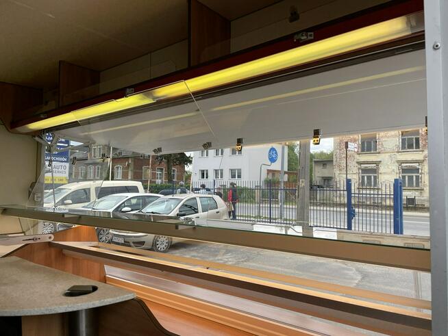 Mercedes Sprinter Autosklep pieczyw Gastronomiczny Food Truck Foodtruck Sklep Borco 2012