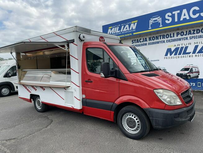 Mercedes Sprinter Autosklep pieczyw Gastronomiczny Food Truck Foodtruck Sklep Borco 2012