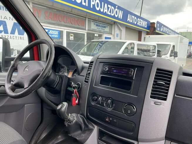 Mercedes Sprinter Autosklep pieczyw Gastronomiczny Food Truck Foodtruck Sklep Borco 2012