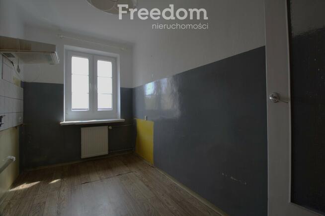 64 m2 możliwy podział na 2 mieszkania