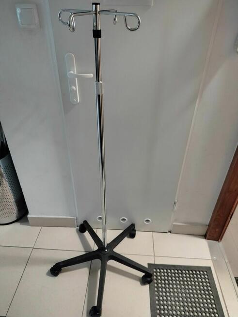 Stojak na kroplówkę