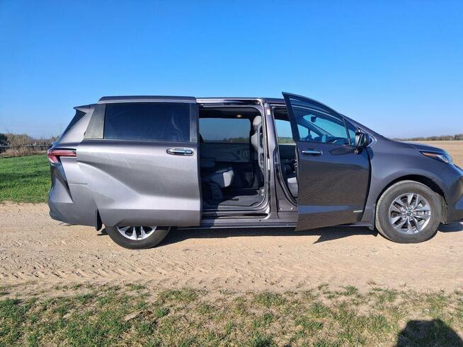 Toyota Sienna 2021 hybrid