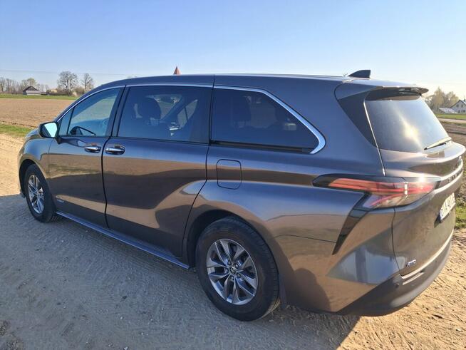 Toyota Sienna 2021 hybrid