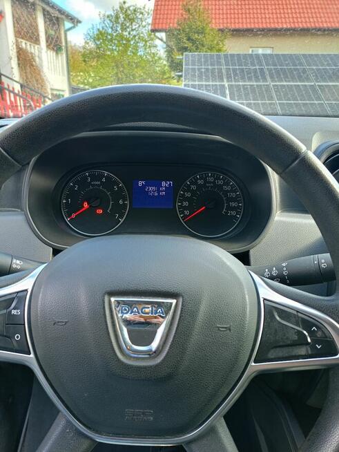 Sprzedam samochód marki Dacia Duster.