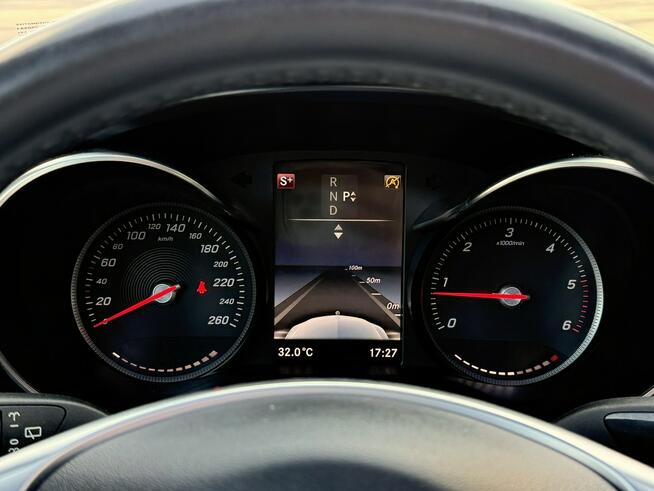 Mercedes C 250 C250D 204KM 4Matic/AMGline/ILS/Navi/Alufelgi/Skóry/Kamery360/Full