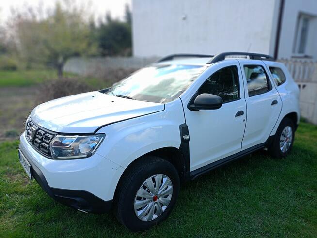 Sprzedam samochód marki Dacia Duster.