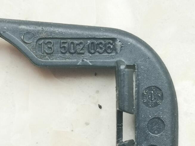 Uszczelka klamki drzwi 13502036 Chevrolet Malibu 2012-2017