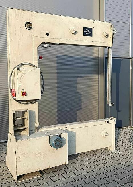 Pionowa piła taśmowa portalowa MICA VCM 1048E | przemysłowa