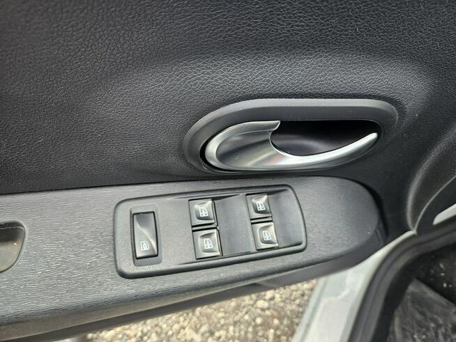 Dacia Lodgy Krajowy / Pierwszy właściciel / 7 osobowy / Navi / Podgrzewane fotele