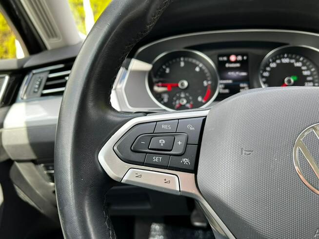 Volkswagen Passat 2.0 TDI DSG Zarejestrowany Serwisowany Grzane fotele CarPlay