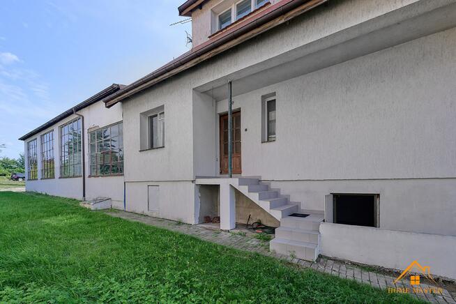 Dom z halą warsztatowo-garażową przy S7