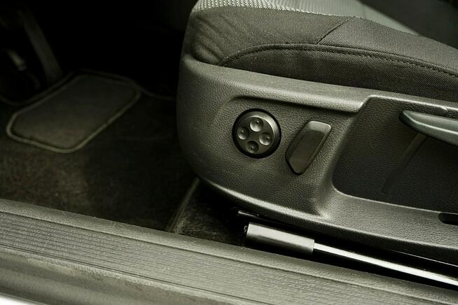 Volkswagen Passat 1,6TDI Klima, NAVI, 2011r., KOMBI