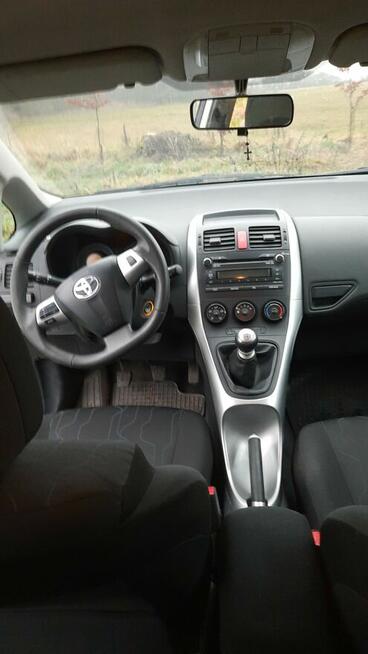 Sprzedam Toyotę Auris