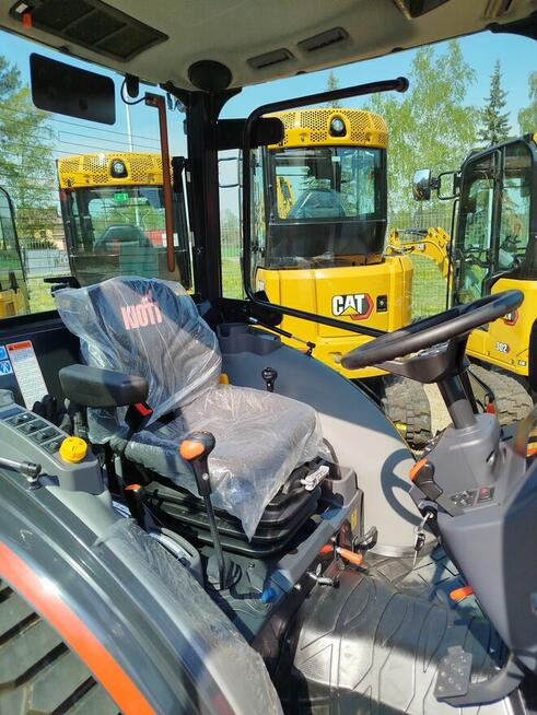 Ciągnik Kioti CK4030 CH 40KM wersja DEMO z 7-letnią gwarancj