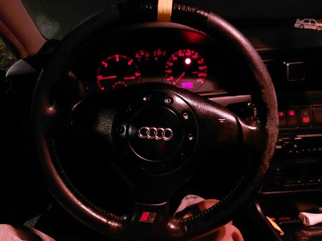 Audi A4 B5 1,9 TDI rok 1996 sprawny /do pracy /na części