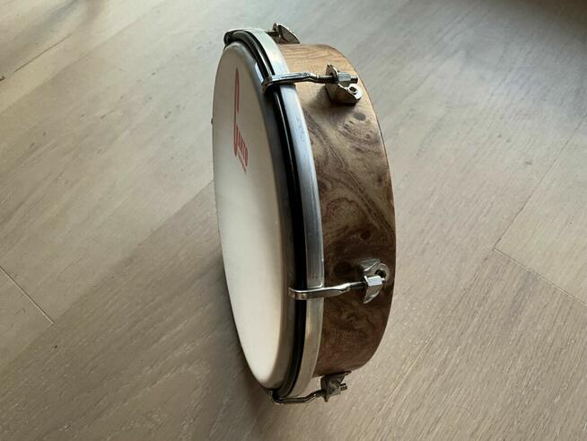 Bębenek - instrument perkusyjny. 8 cali.