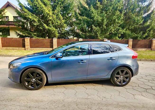 Volvo V40 - 2012