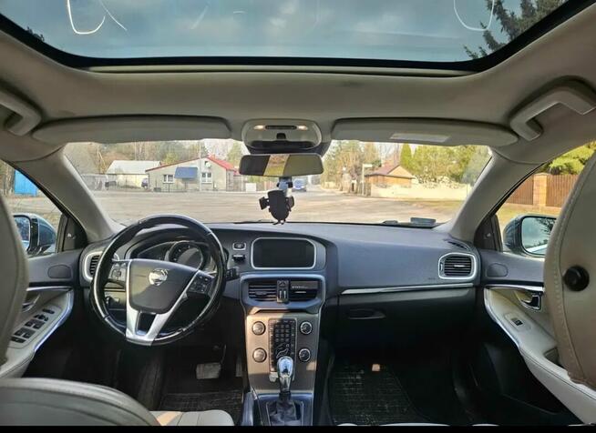 Volvo V40 - 2012